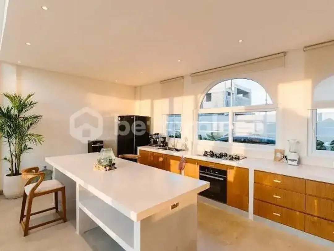 Modern Tropical Villa in Peaceful Cemagi, Canggu 4 Bedrooms Just 4 Minutes from the Beach - Image 2 of 10