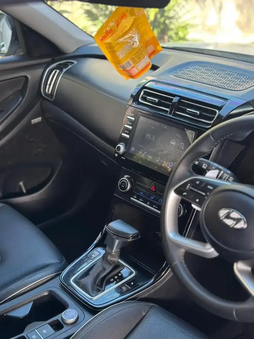 CRETA PRIME 2022 MATIC ASLI BALI LOW KM - Image 6 of 10