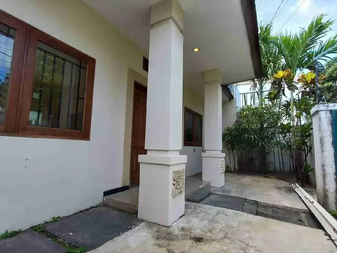 DIJUAL RUMAH TROPIS, BERAWA, CANGGU - Image 1 of 10