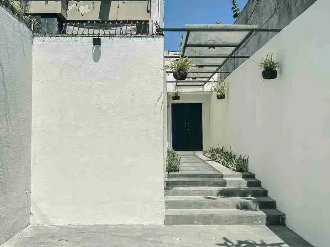 Villa Seminyak Badung Bali 3 Kamar Tidur - Image 2 of 10
