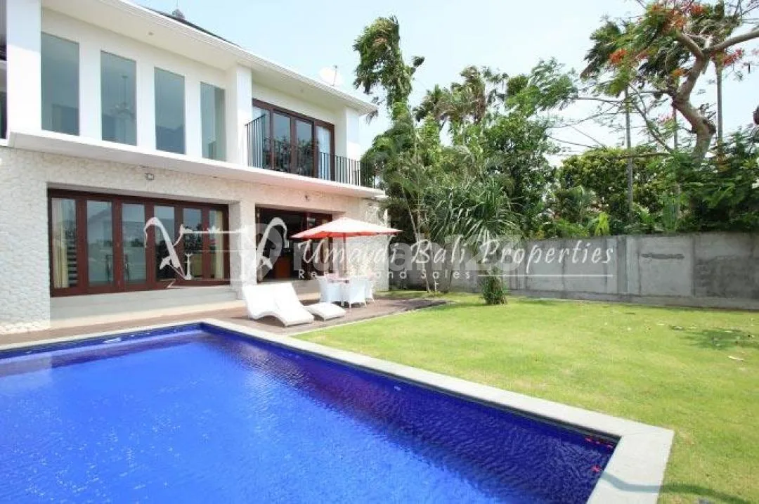 3Br Villa Jeremy Kerobokan | Ar 414 - Image 1 of 4