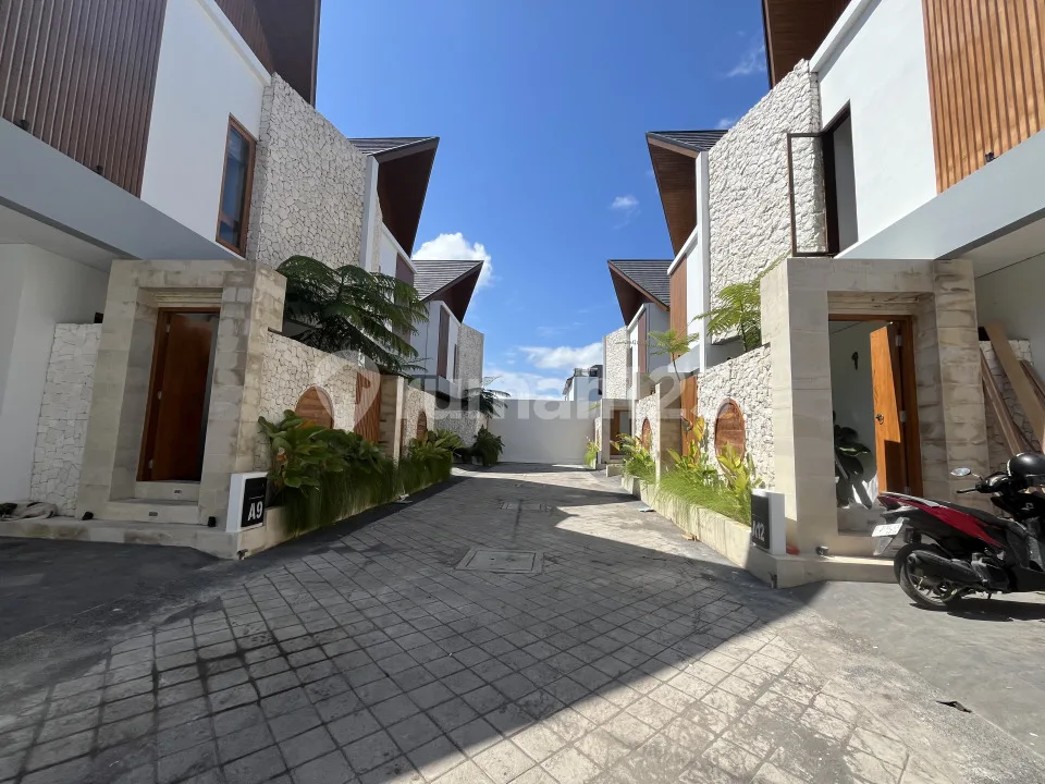 New Modern Tropical Villa In Sanur 2 Bed Room - Image 2 of 4