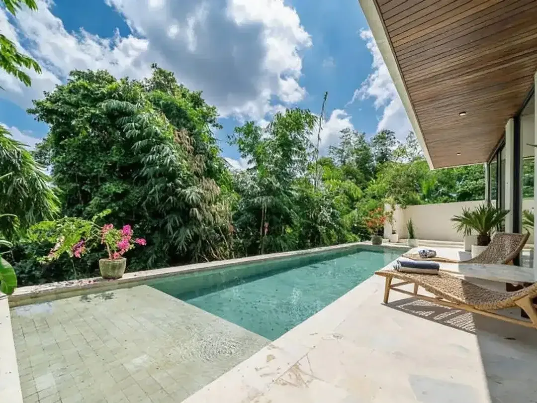 Di Jual Luxury Villa 3 Bedroom - Pererenan - Image 2 of 7
