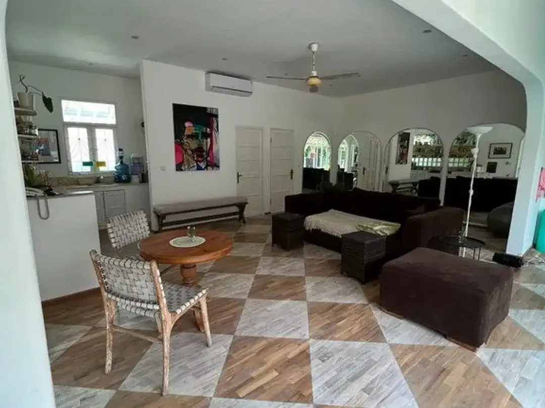 Charming 2Br Villa In Prime Seminyak Walking Distance To Restaurants & Attractions - Image 5 of 10