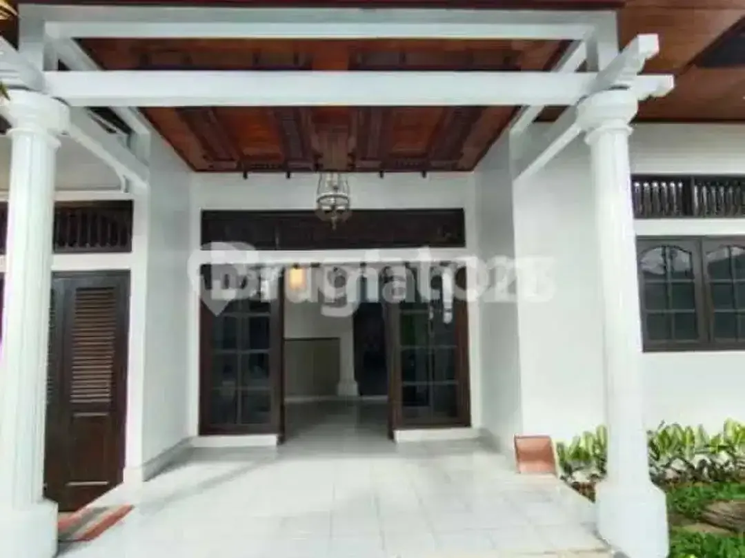 DISEWAKAN RUMAH DUA LANTAI NON FURNISH- LOKASI PREMIUM DENPASAR TIMUR - Image 1 of 5