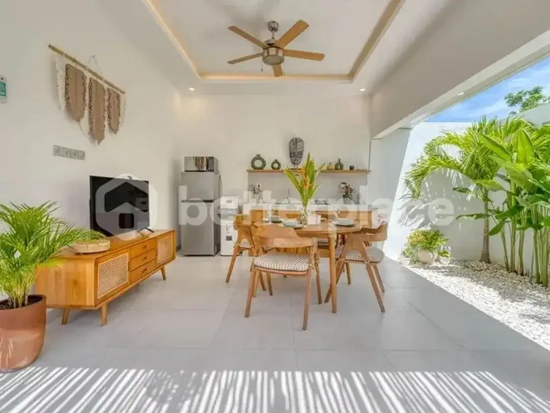 A Rare Turnkey Investment in Central Seminyak – Stunning Leasehold Tropical 2-Bed Villa Combining Traditional Balinese Architecture with Modern Lifest - Image 4 of 10