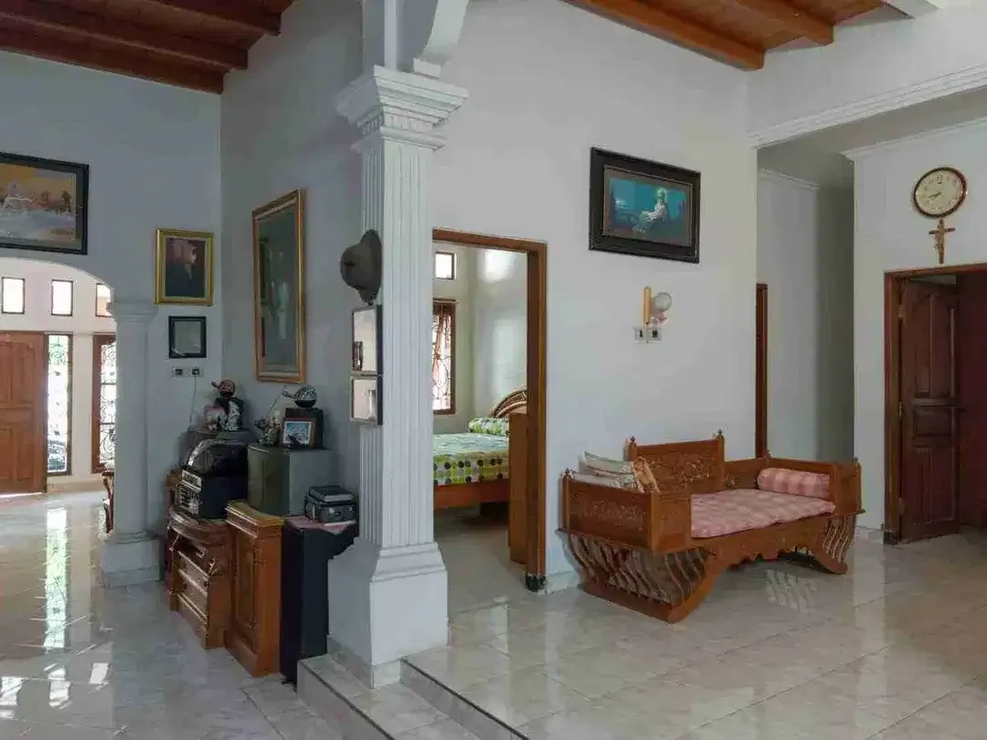 BU jual 3,6 are  rumah 7 kmr tidur di kerta bedulu Mertasari Sanur Denpasar - Image 4 of 8