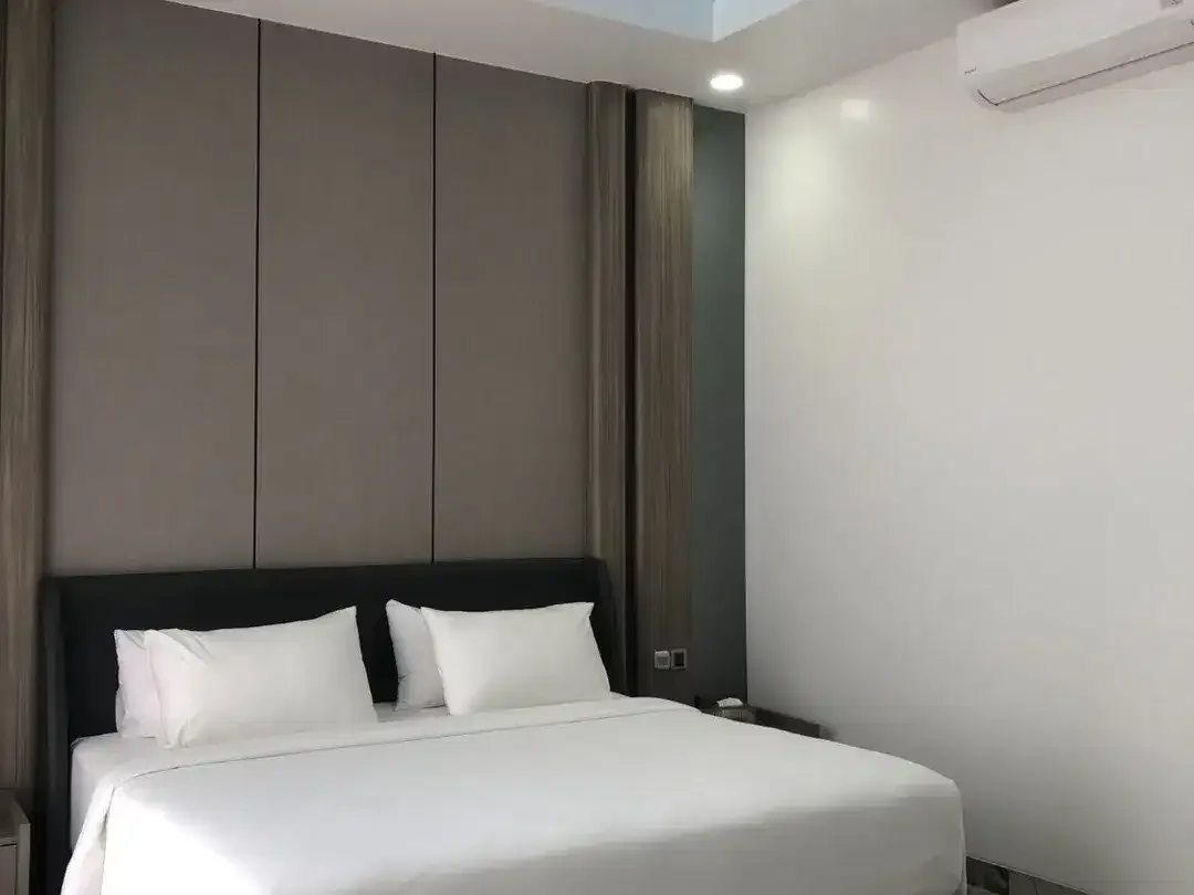 Dijual Villa Mewah Modern - Kerobokan (Dekat Canggu, Umalas, Seminyak, dan Denpasar) - Image 8 of 10