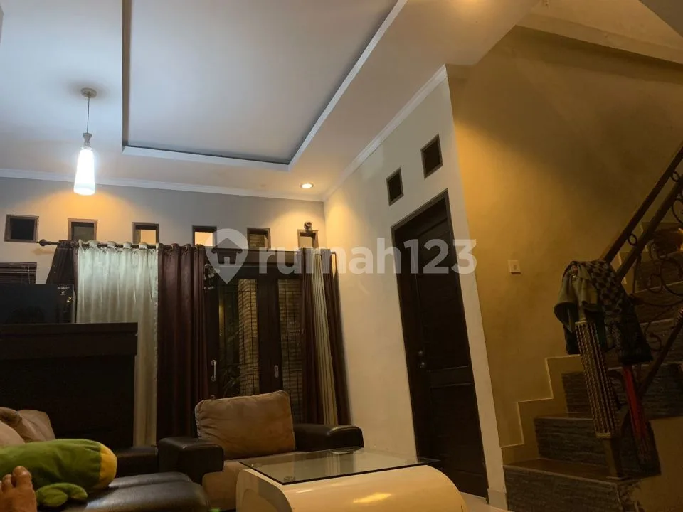 Disewakan Rumah Semi Furnished Lokasi Abianbase - Image 4 of 4