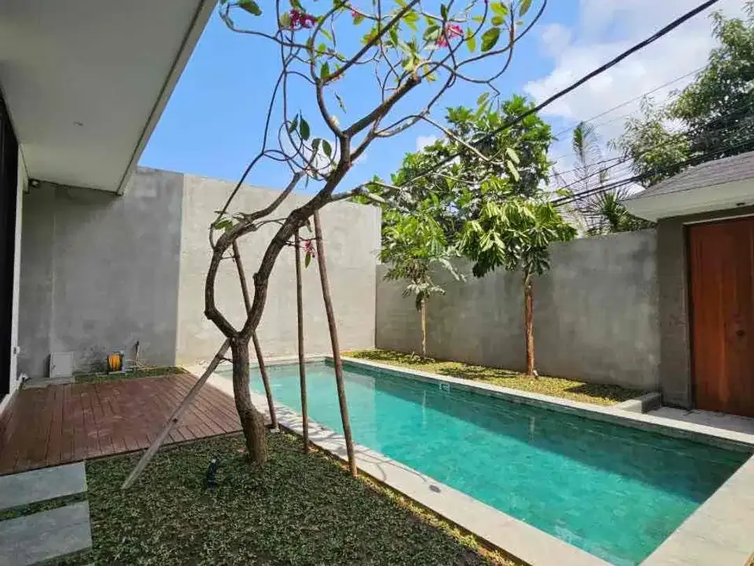 Di Jual New Villa 2 Lantai Furnish Di Jalan Semer, Kerobokan - Image 2 of 10