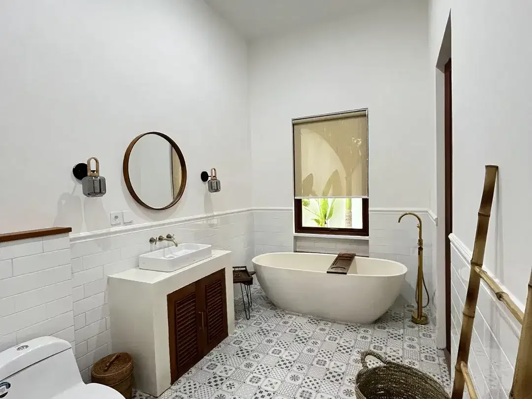 Villa Mewah Siap Huni 2 Lantai di Ungasan Bali - Image 2 of 10