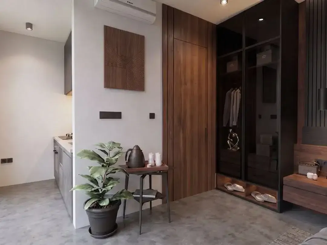 Luxury Tropical Villa With 35-Year Leasehold In Kerobokan - Image 2 of 5