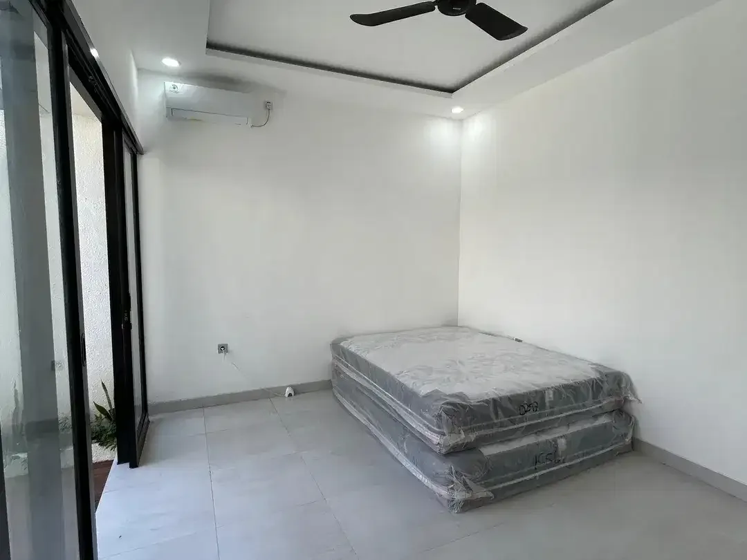 Leasehold - Tranquil villa in Seminyak's dining and entertainment, Bali - Image 9 of 10