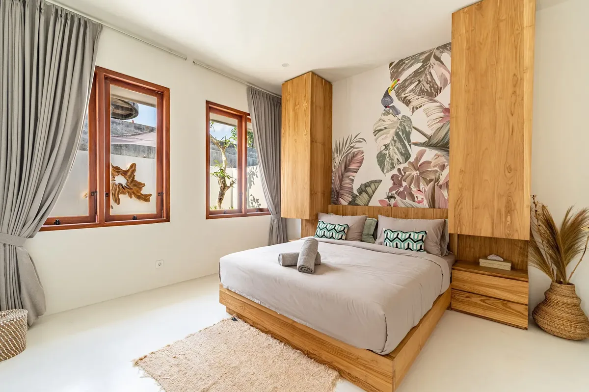Villa Karisma — New 2-Bedroom Pool Villa with Guesthouse Licence, Dalung (Canggu area) - Image 4 of 6