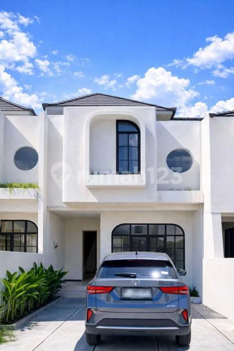 Turun Harga! Rumah Baru 2 Lantai di Renon Jalan Utama Pa11 - Image 3 of 4