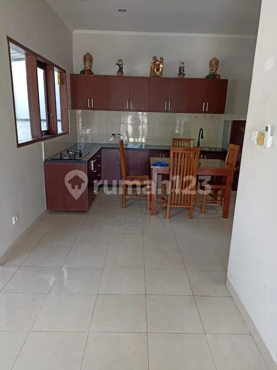 Rumah 2 Kamar Dekat Pantai Karang Sanur - Image 2 of 4