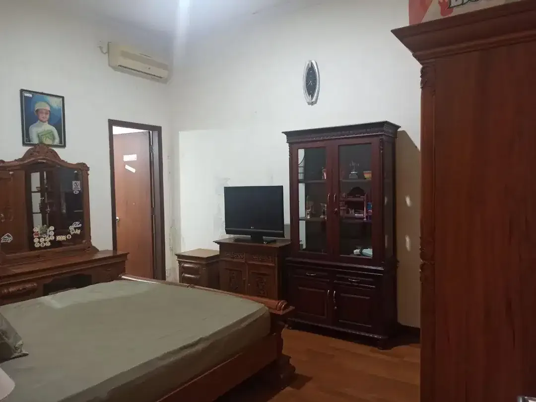 RUMAH MEWAH 2 LANTAI DI JL GN SOPUTAN DENPASAR DEKAT MALL - Image 4 of 10