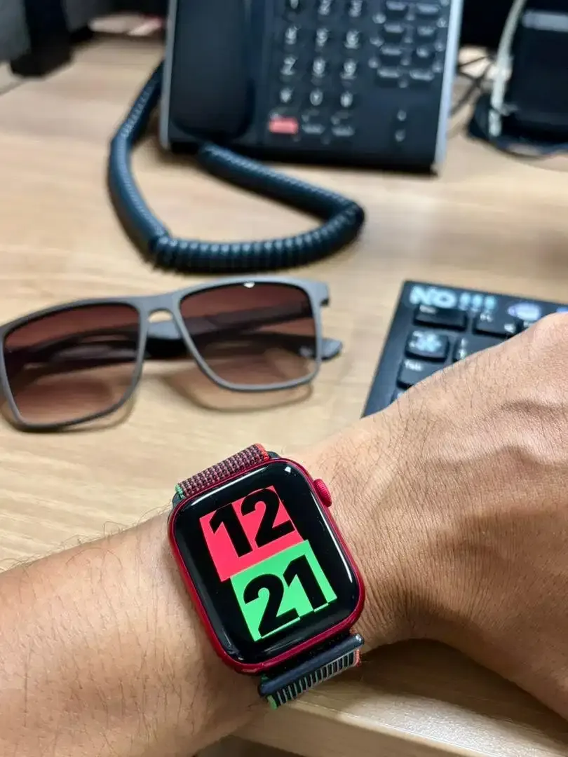 Dijual Apple Watch Series 9 GPS – (PRODUCT) RED - Image 7 of 8
