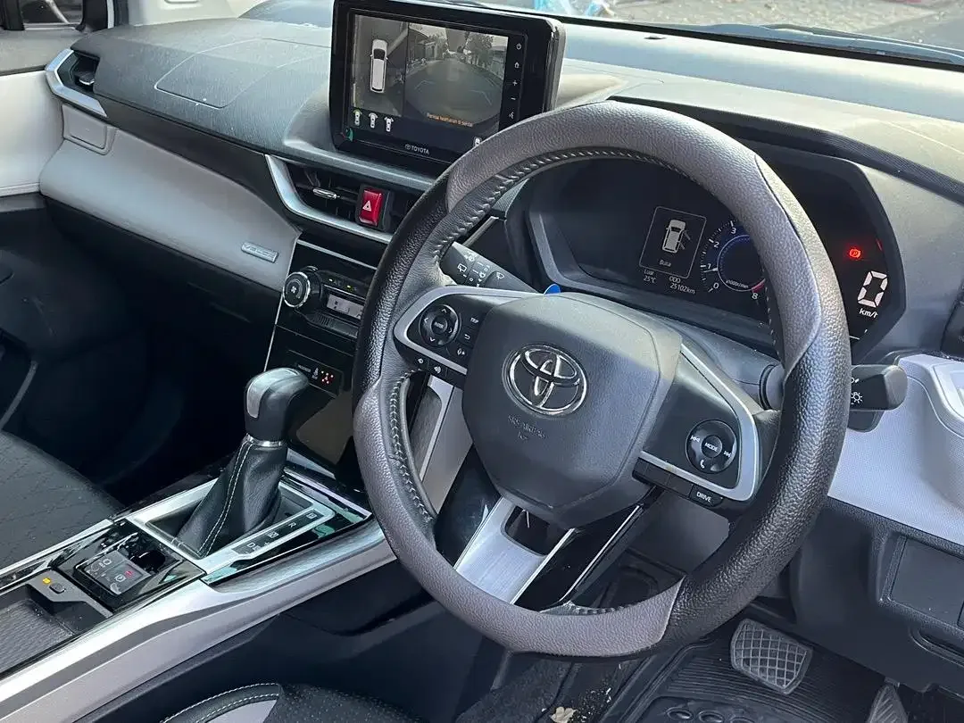 VELOZ Q 1.5 TSS CVT LOWKM PAJAK BARU DP 20 JT - Image 9 of 10