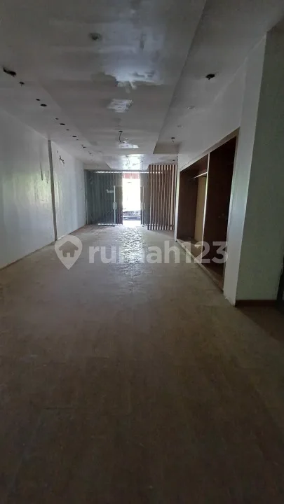 Shophouse for sale in Busy Area of ââMain Road Bypass Ngurah Rai, Tuban. Close to Ngurah Rai Airport - Image 3 of 4