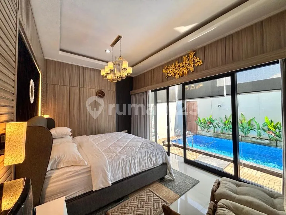 Rumah 2 KT dengan Situasi Asri Dekat dengan Pantai Sanur dan Mal Bali Galeria - Image 2 of 4