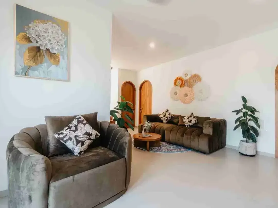 dijual villa baru lantai 3 lokasi kerobokan - Image 3 of 10
