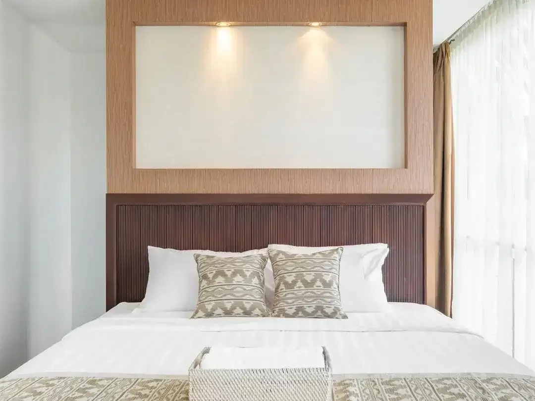 Freehold Villa 2 Lantai Area Premium Siap Huni - Image 3 of 10