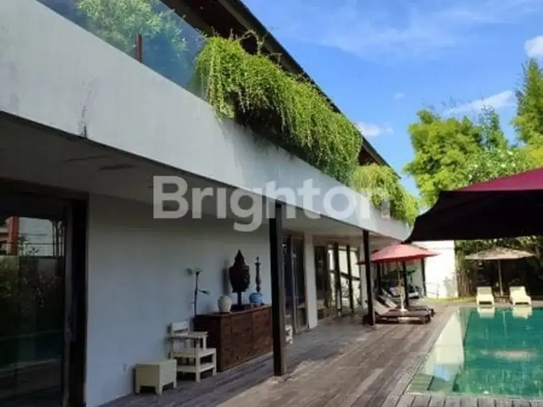 TURUN HARGA LUXURY VILLA WITH RICE FIELD VIEW TIBUBENENG CANGGU - Image 5 of 9