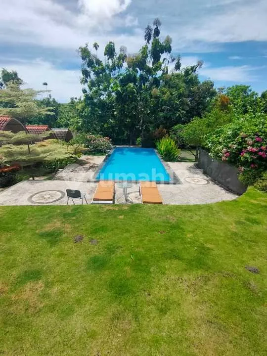 Villa Joglo Fully Furnished With Big Garden Near Balangan Beach - Image 1 of 4