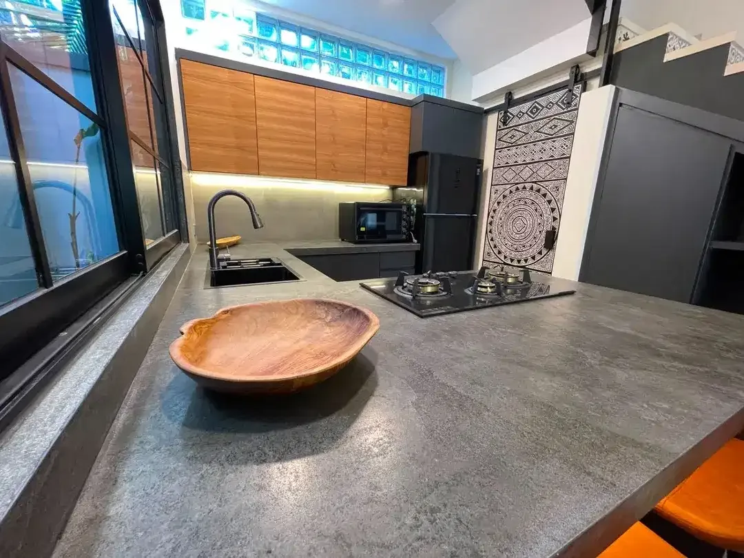 PREMIUM TROPICAL VILLA IN SANUR - Image 2 of 10
