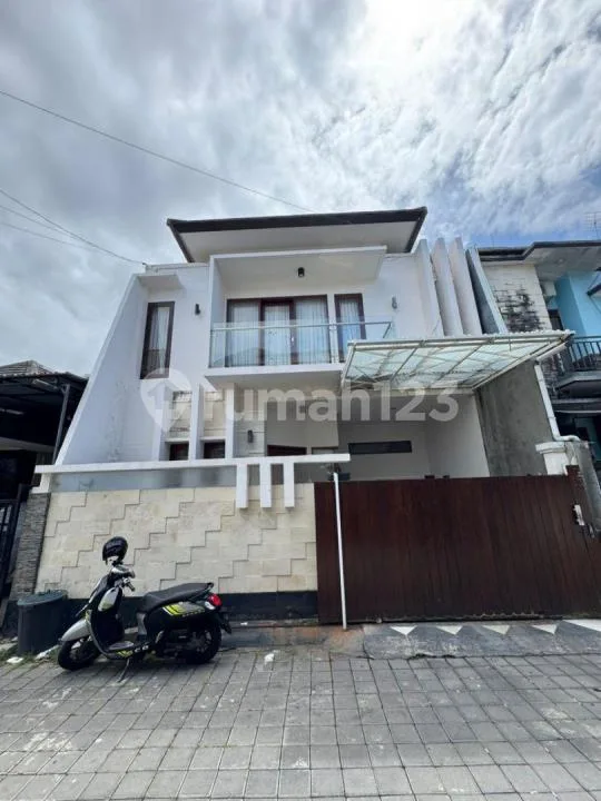 Dijual Rumah One Gate System Area Sidakarya Denpasar Selatan - Image 1 of 4