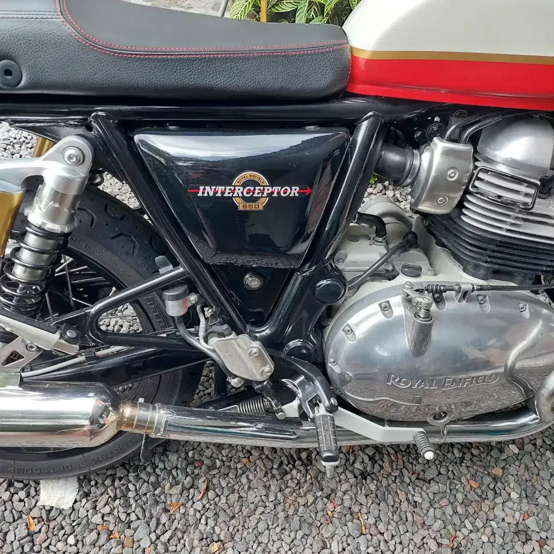 Royal Enfield interceptor 650 - Image 4 of 5
