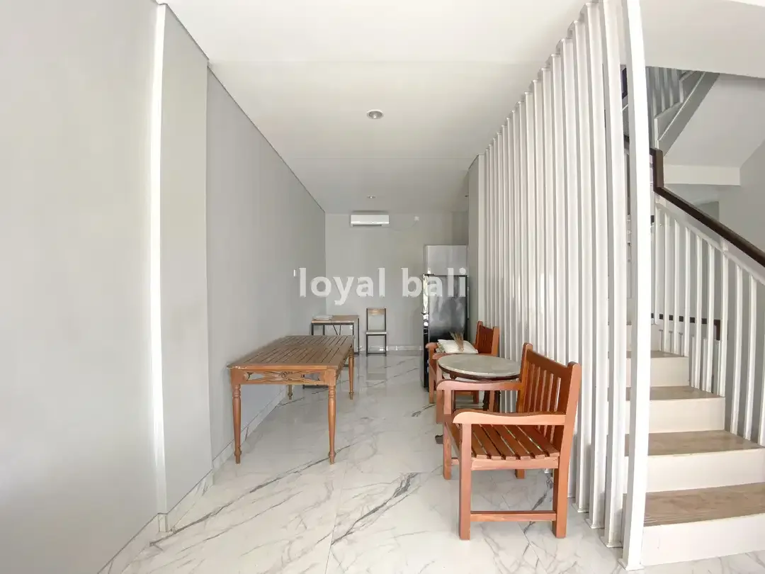 Rumah dengan pemandangan laut di Benoa, Bali - Image 3 of 10