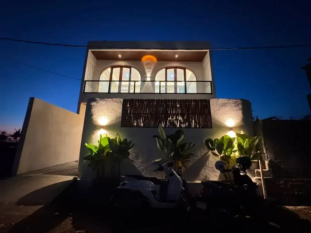BRAND NEW MODERN VILLA IN BABAKAN CANGGU - Image 7 of 10
