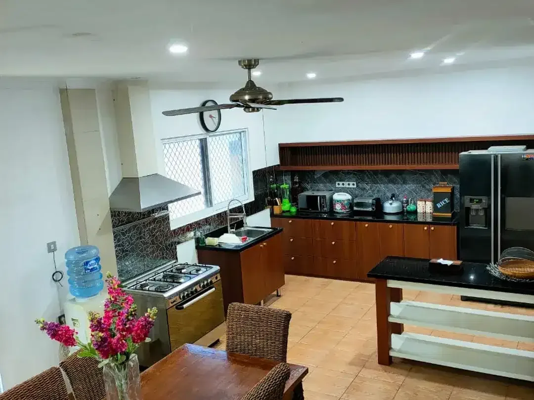 Dijual Villa Mewah 5 Kamar di Kutuh Kuta Selatan | Ada Gym & Kolam Renang - Image 2 of 10