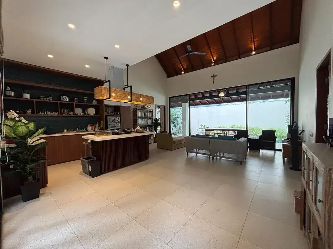 COZY PRIVATE VILLA IN SEMINYAK KUNTI - Image 6 of 10
