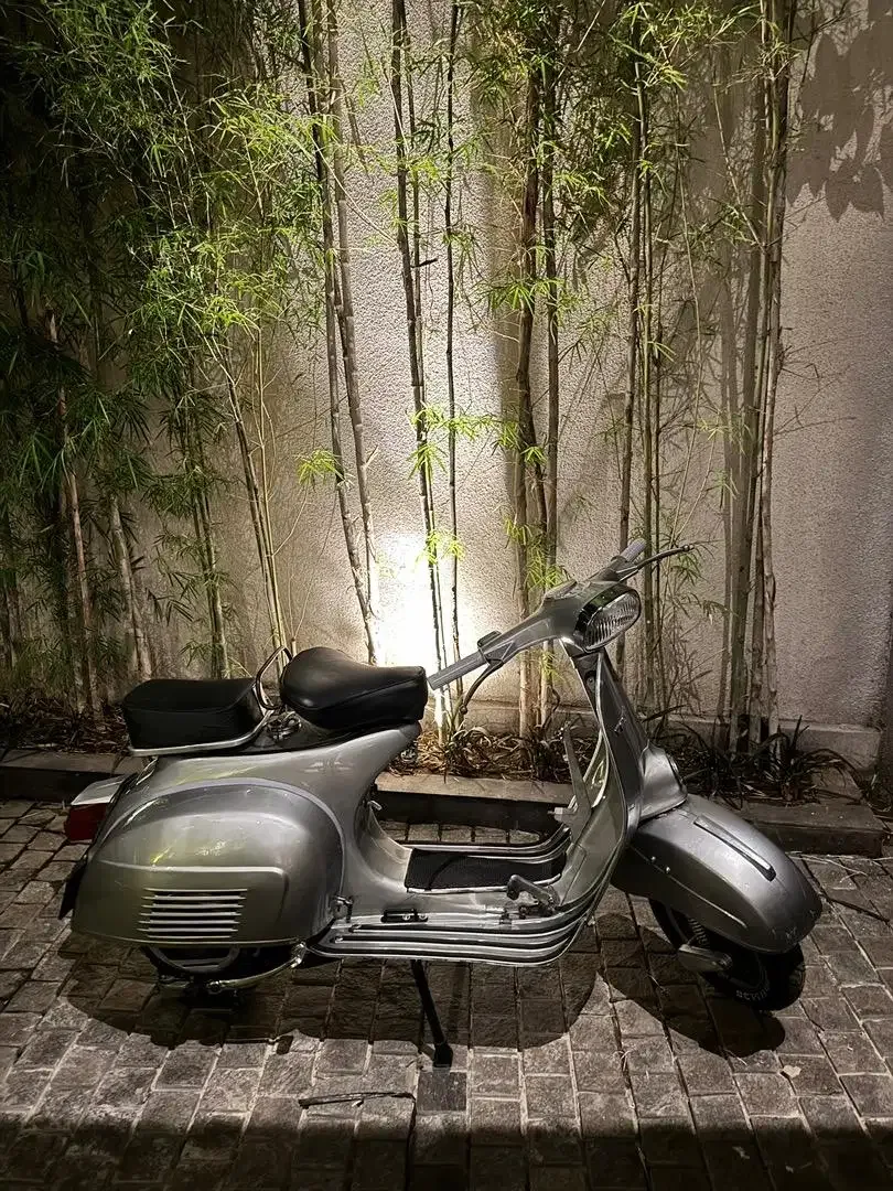 Vespa Sprint 150cc legend Tahun 1979 - Image 1 of 4