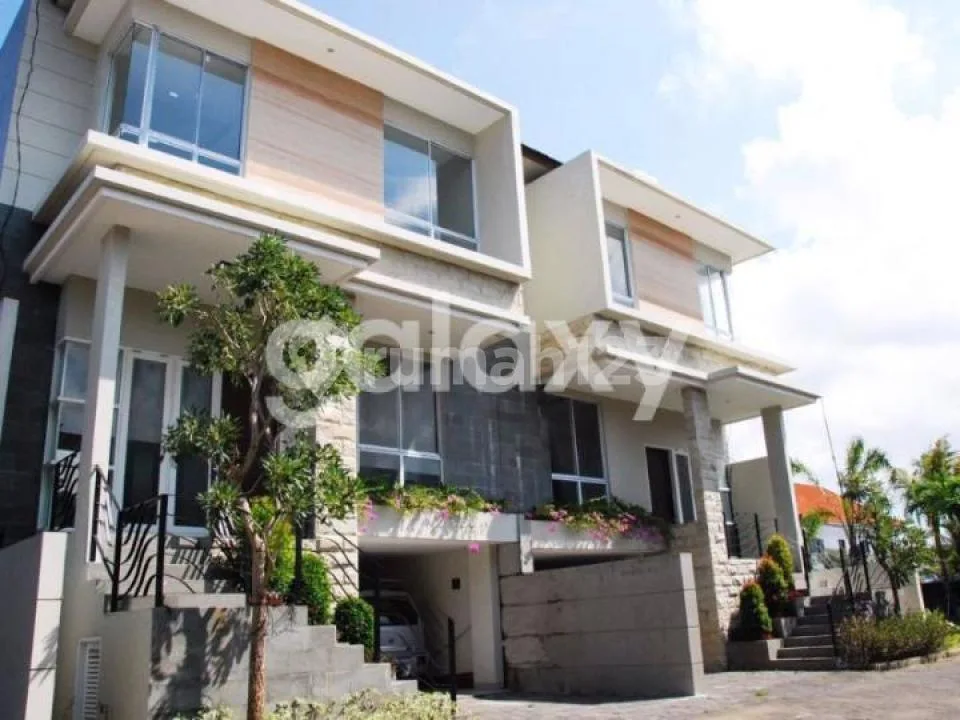 Rumah Eksklusif Modern Minimalis Dekat Tol Bali Mandara - Image 1 of 4