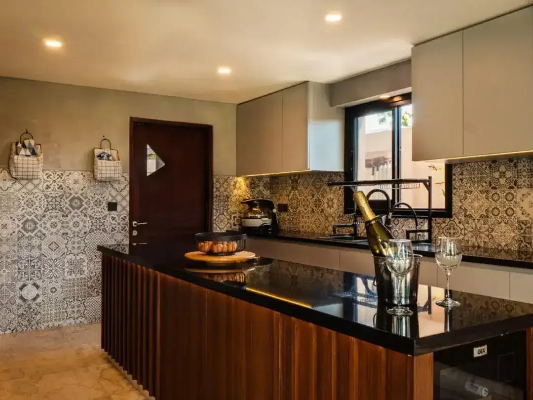Fully furnished villa for sale Location tegal cupek, kerobokan Freehold title - Image 8 of 10