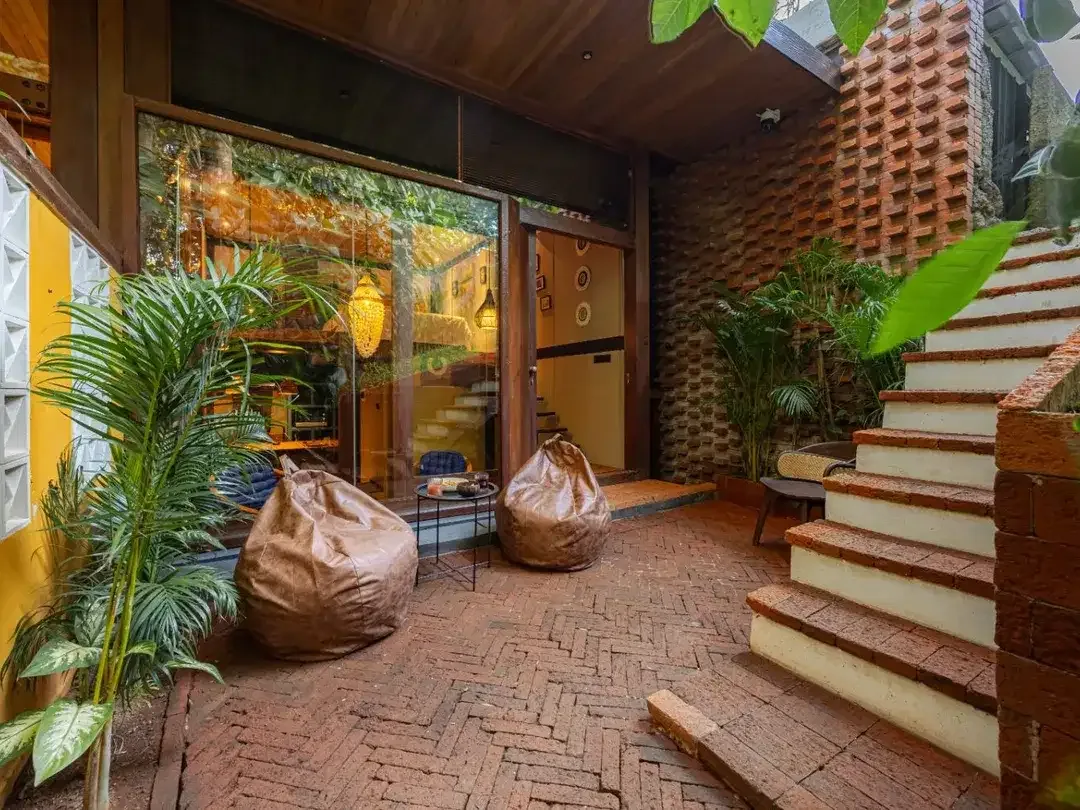 TROPICAL MEZZANINE VILLA VIEW JUNGLE IN ULUWATU - Image 10 of 10