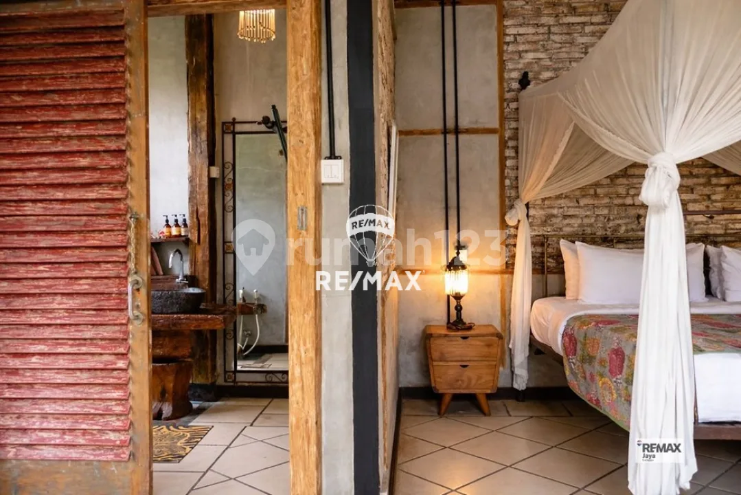 Charming Rustic Heritage Boutique Room In Prime Canggu Location - Image 2 of 4