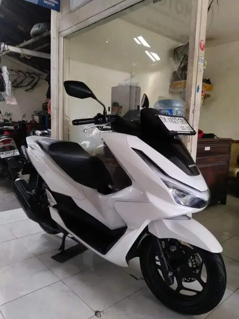 DP 3,5 JT/ BUNGA MENURUN 2% / HONDA PCX 160 TAHUN 2025 - Image 2 of 8