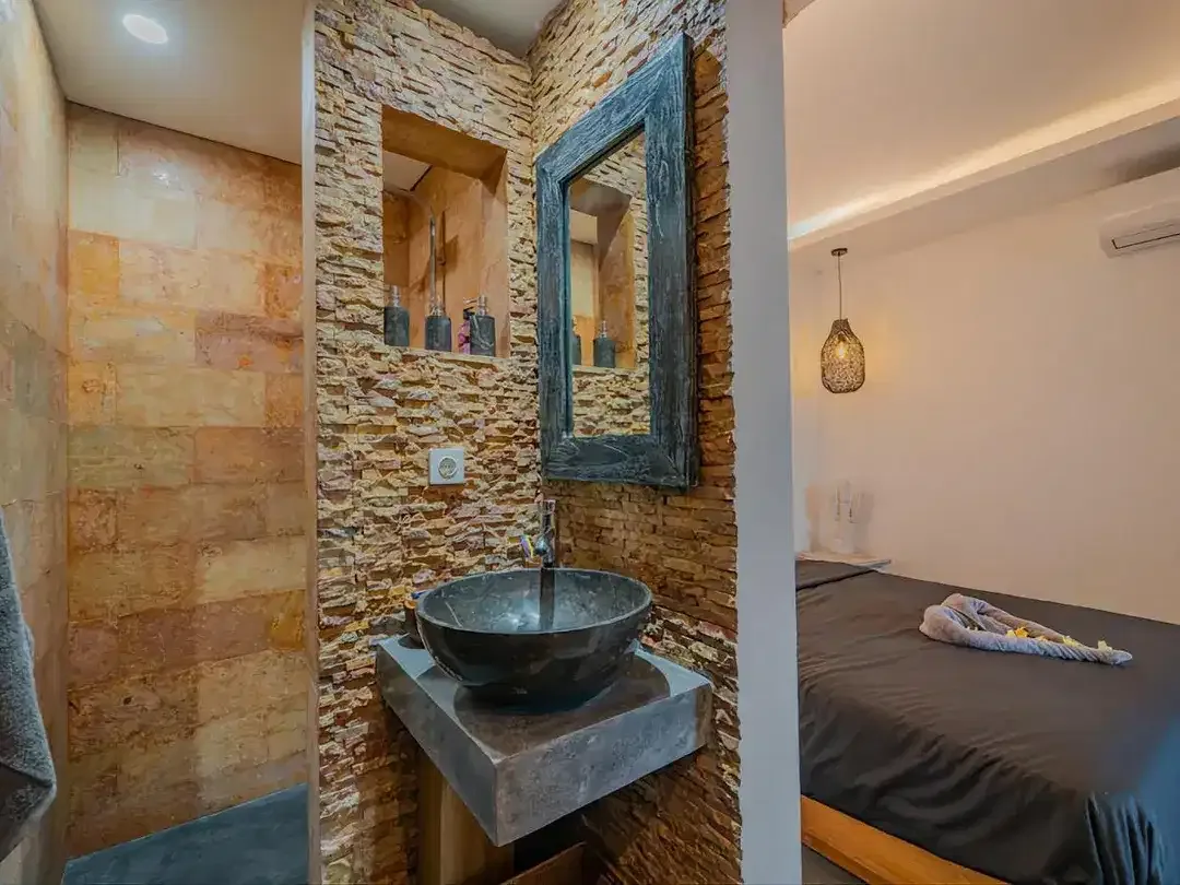 3 Bedroom Villa with Ocean View in Jimbaran for Rent Yearly - Image 5 of 10