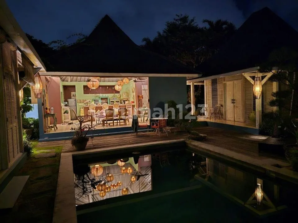 Disewakan Villa Mewah Rare Joglo Villa di Padonan Canggu - Image 1 of 4