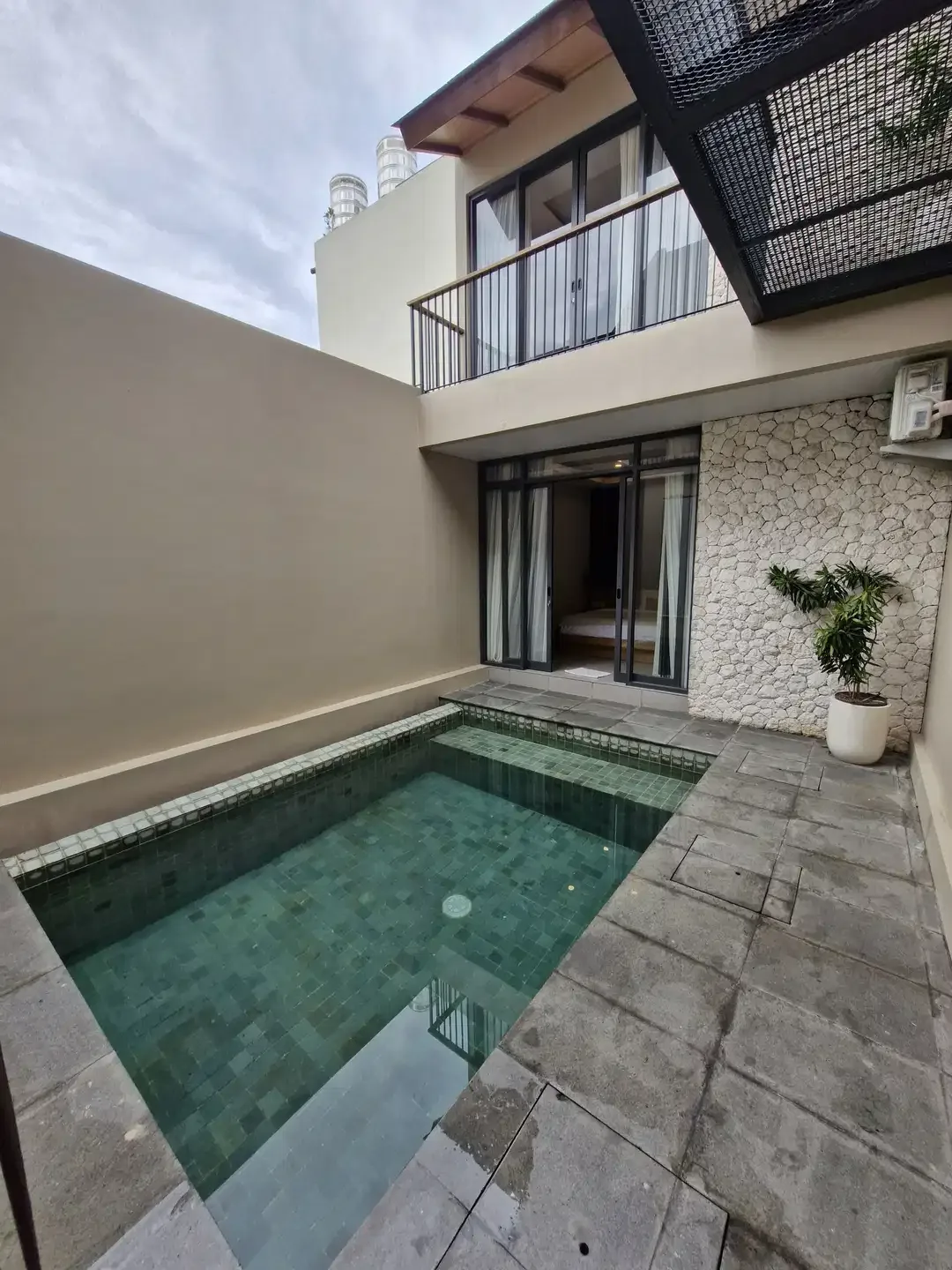 VILLA MODERN DALAM KOMPLEKS DI JIMBARAN DEKAT AYANA - Image 5 of 10