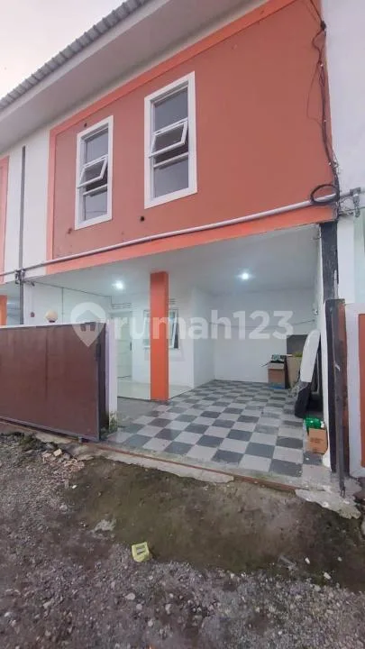 Rumah 2 Lantai Hadap Selatan Renon Jarang Ada - Image 3 of 4