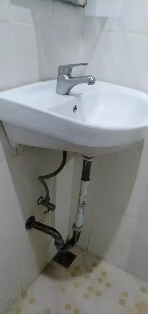 Jasa panggilan pompa air, listrik, tandon air,kran,kloset,water heater - Image 3 of 7