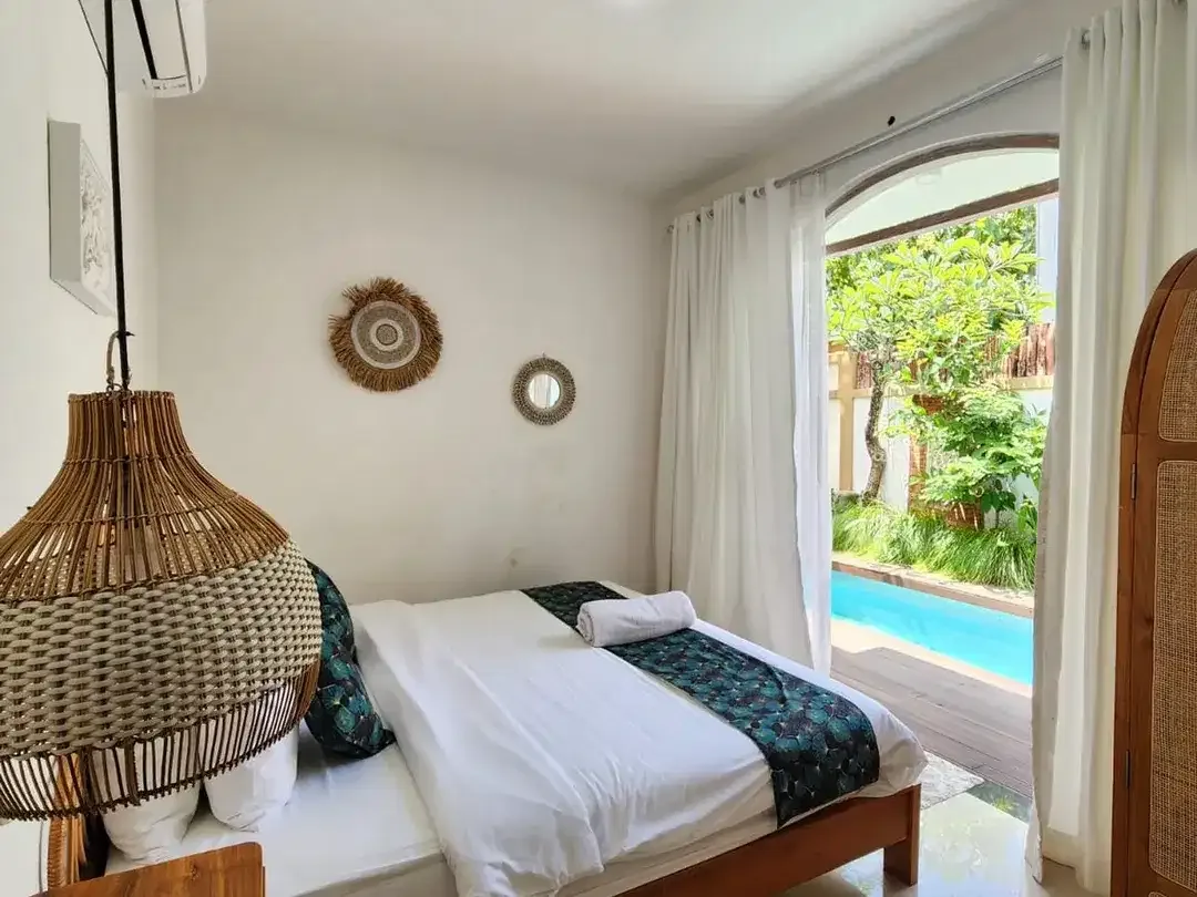 Stylish 3-Bedroom Villa with Rooftop Relaxation & Private Pool in Ungasan, Bali - Image 3 of 10
