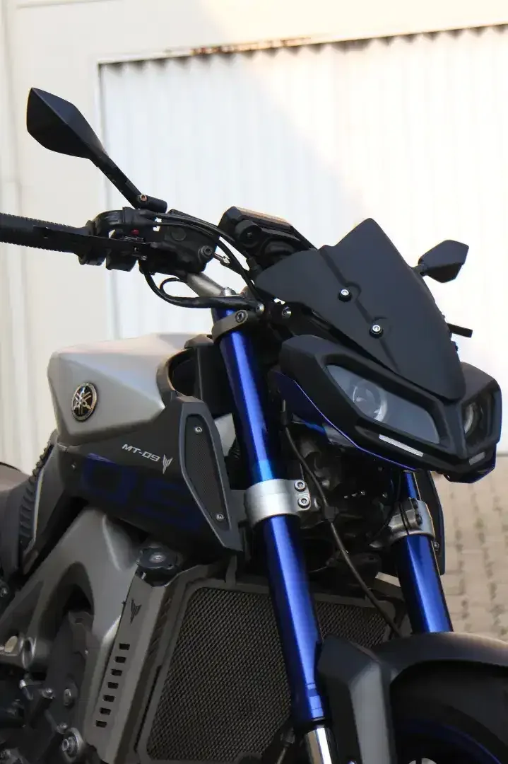Yamaha Mt09 2017 Blue Race, kondisi full cakep. Full mulus, no PR. - Image 5 of 10