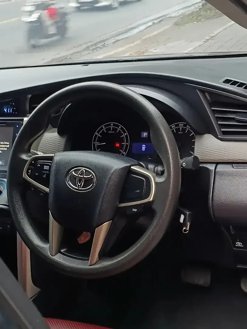 INNOVA NEW MODEL MATIC BENSIN SUPER ISTIMEWA SIAP PAKAI - Image 10 of 10